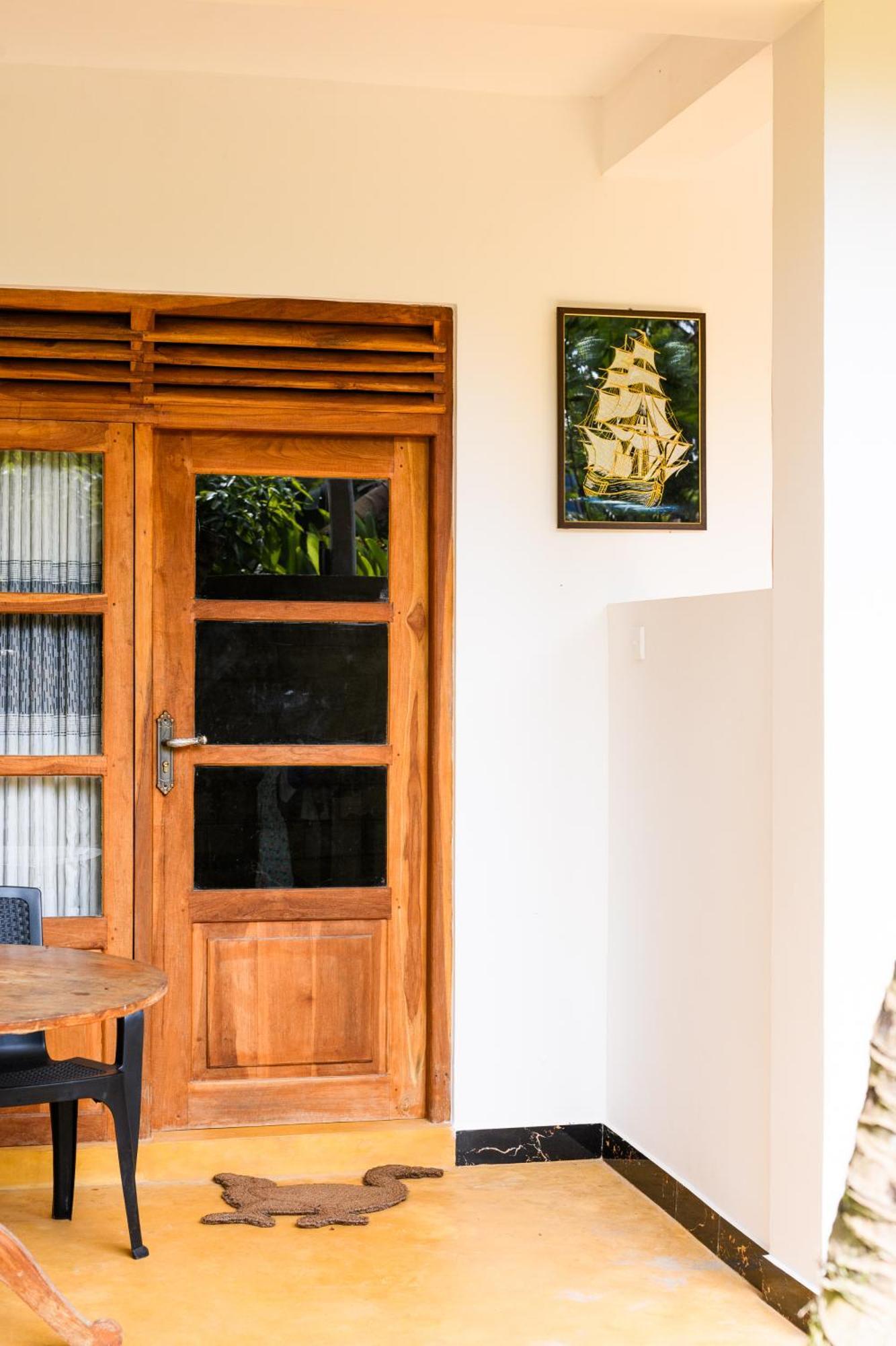 Relax Beach House Tangalle Exterior photo