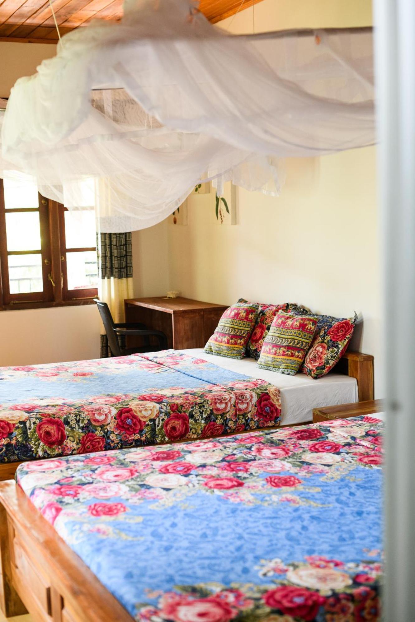 Relax Beach House Tangalle Exterior photo