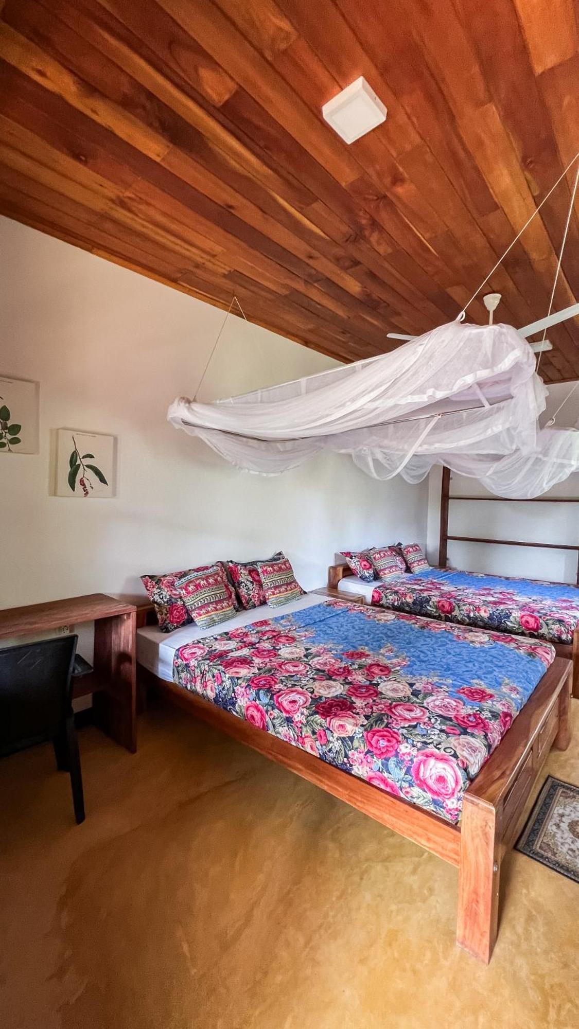 Relax Beach House Tangalle Exterior photo