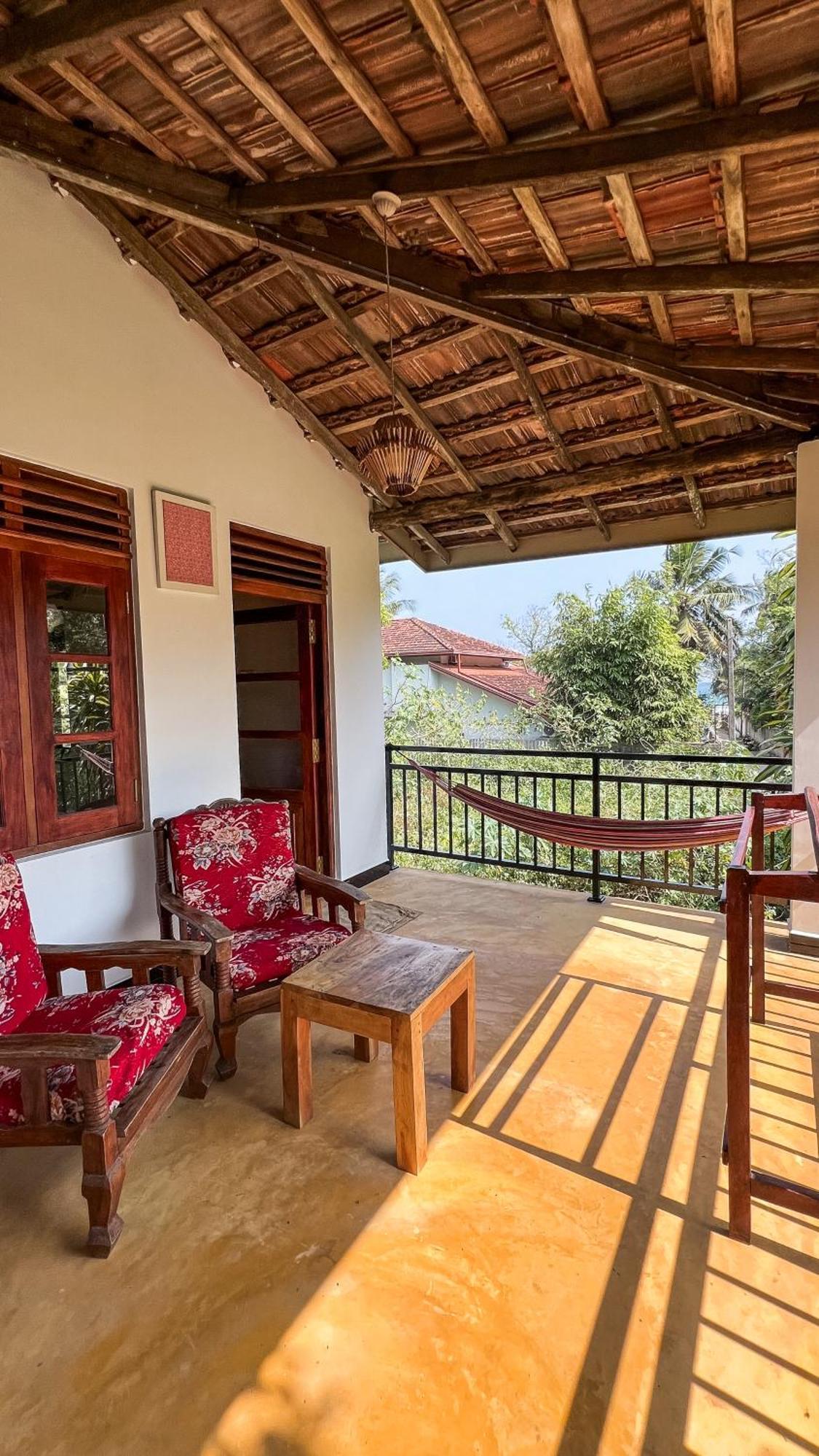 Relax Beach House Tangalle Exterior photo