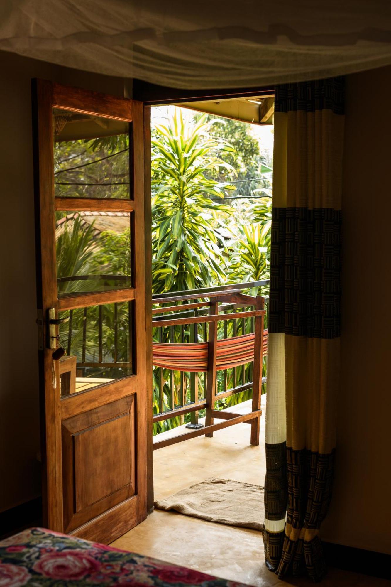 Relax Beach House Tangalle Exterior photo