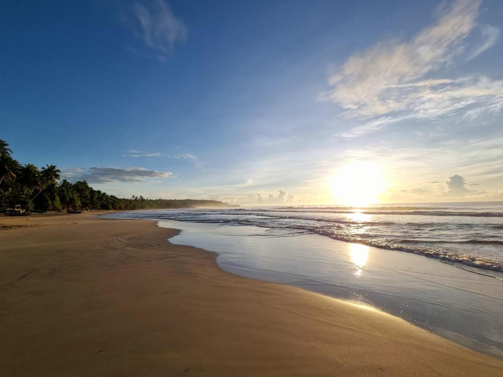 Relax Beach House Tangalle Exterior photo